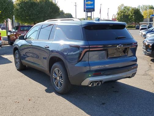 2026 Chevrolet Traverse AWD LT