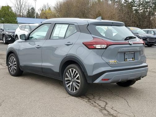 2021 Nissan Kicks SV