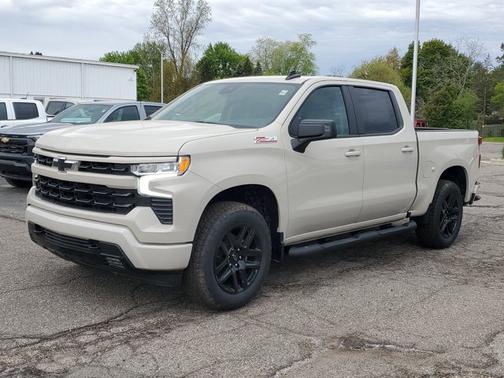White Sands 2026 Chevrolet Silverado 1500 RST