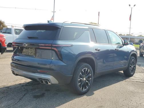 2026 Chevrolet Traverse AWD LT