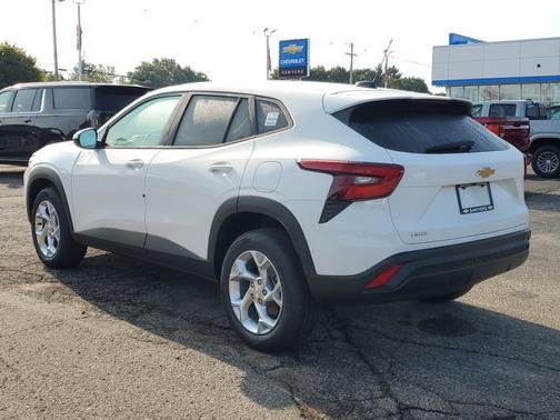 2026 Chevrolet Trax LS