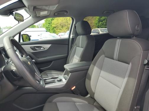 Summit White 2025 Chevrolet Blazer LT