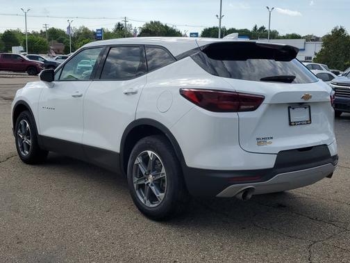 Summit White 2025 Chevrolet Blazer LT
