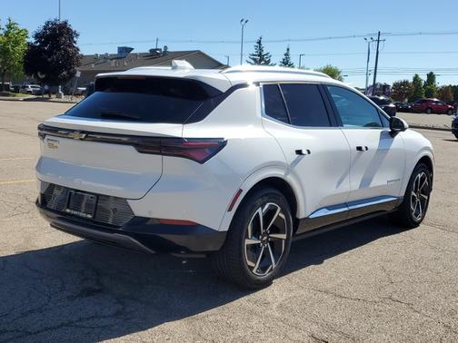 Summit White 2025 Chevrolet Equinox EV LT2 w/PDE
