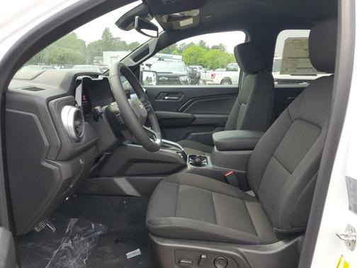 2025 Chevrolet Colorado 4WD LT