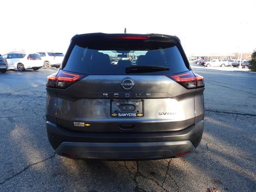 2022 Nissan Rogue SV
