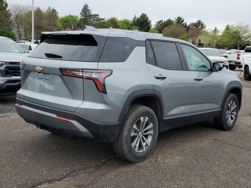 Sterling Gray Metallic 2026 Chevrolet Equinox FWD LT