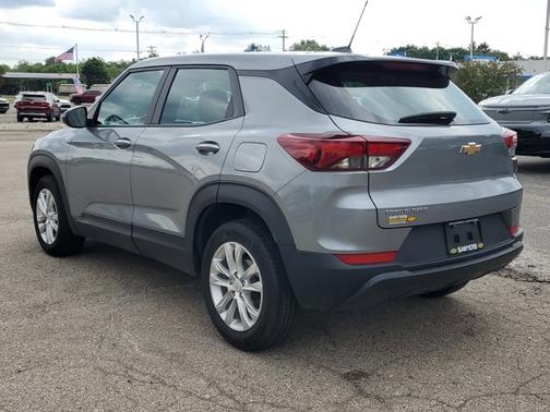 Sterling Gray Metallic 2023 Chevrolet Trailblazer LS