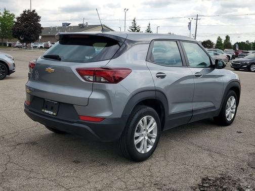 Sterling Gray Metallic 2023 Chevrolet Trailblazer LS