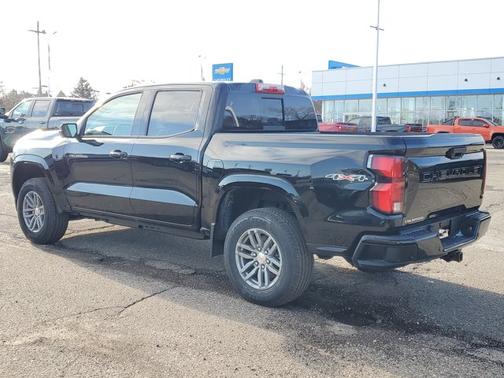 Black 2026 Chevrolet Colorado 4WD LT