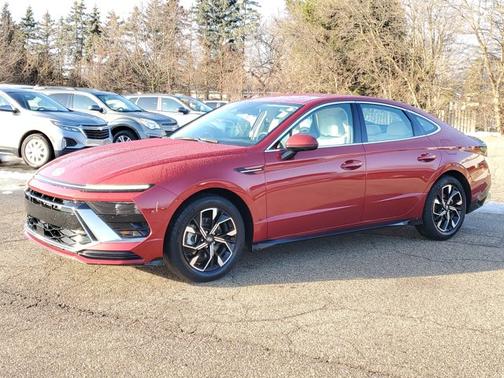 2025 Hyundai SONATA SEL