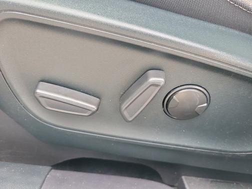 Blue 2022 Ford Escape SE
