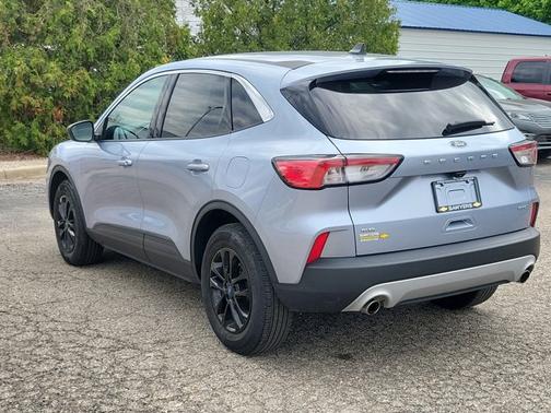 Blue 2022 Ford Escape SE