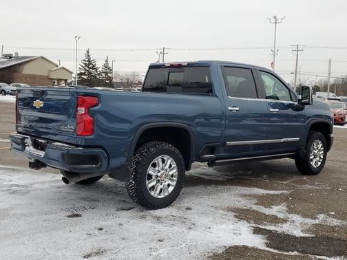 2024 Chevrolet Silverado 2500 High Country