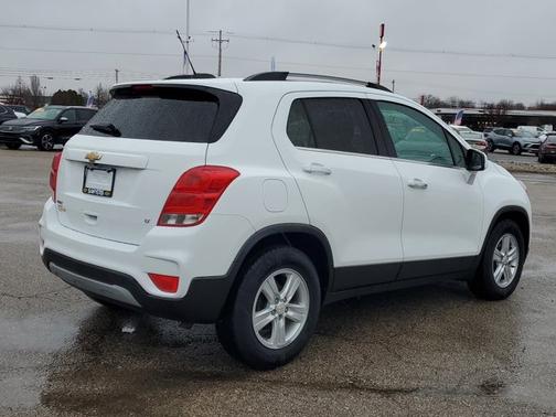 Summit White 2020 Chevrolet Trax LT