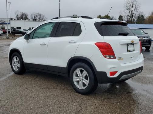 Summit White 2020 Chevrolet Trax LT