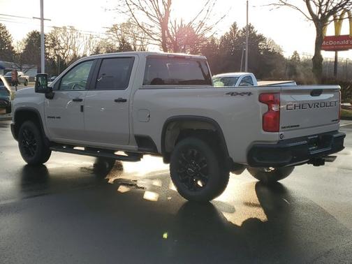 2026 Chevrolet Silverado 2500 Custom