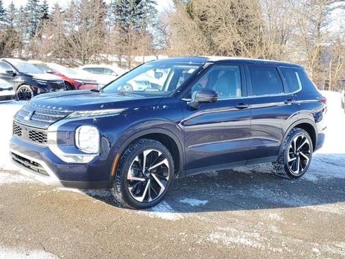 2022 Mitsubishi Outlander SE