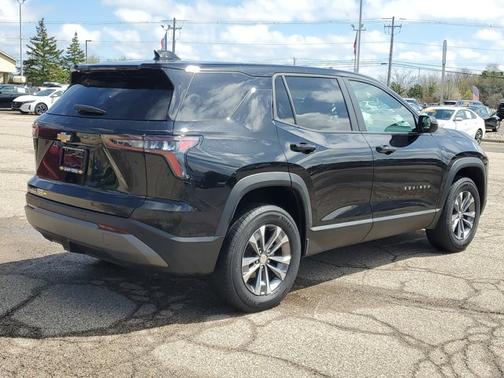 Mosaic Black Metallic 2025 Chevrolet Equinox FWD LT