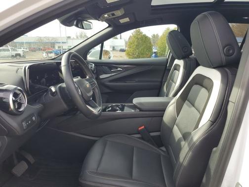 Summit White 2024 Chevrolet Blazer EV eAWD LT