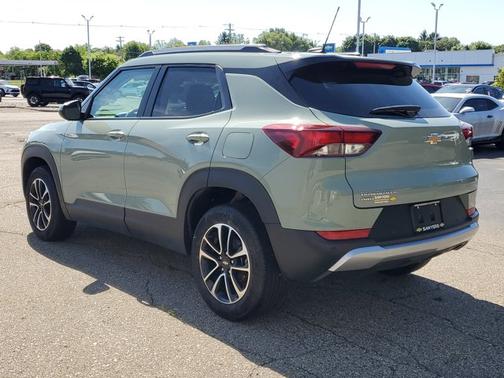 Cacti Green 2025 Chevrolet Trailblazer LT