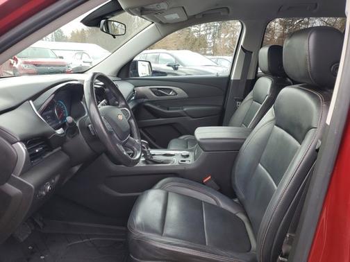 2021 Chevrolet Traverse LT Leather