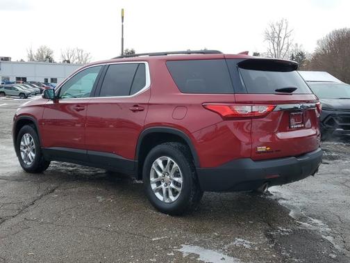 2021 Chevrolet Traverse LT Leather