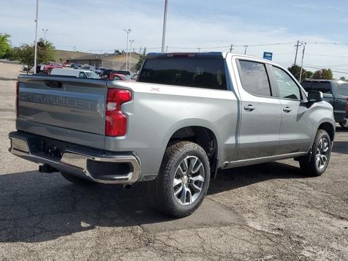 Sterling Gray Metallic 2026 Chevrolet Silverado 1500 LT
