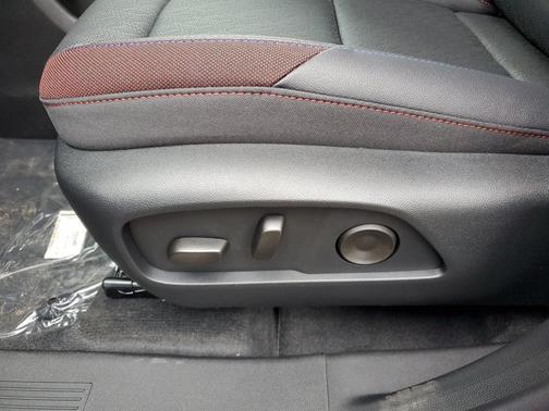 Mosaic Black Metallic 2026 Chevrolet Equinox FWD RS