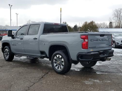 2024 Chevrolet Silverado 2500 Custom