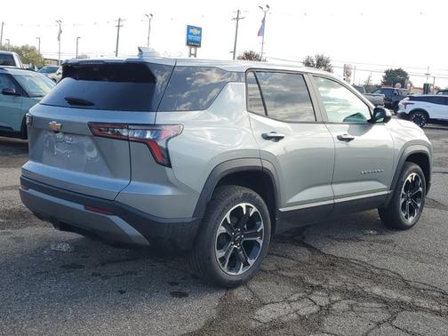 Sterling Gray Metallic 2026 Chevrolet Equinox FWD LT