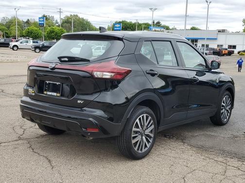 2024 Nissan Kicks SV