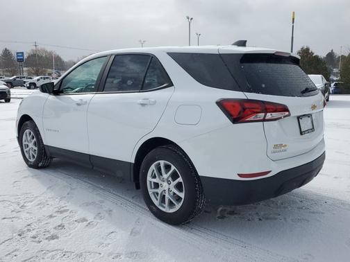 2023 Chevrolet Equinox LS