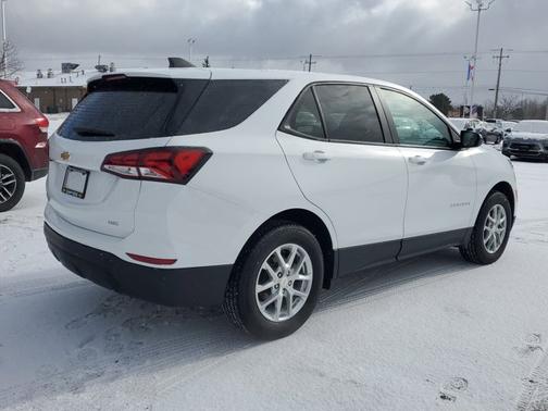 2023 Chevrolet Equinox LS
