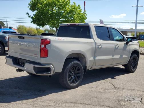 White Sands 2026 Chevrolet Silverado 1500 RST