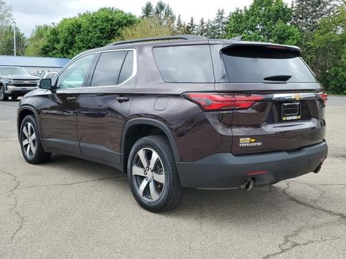 2022 Chevrolet Traverse LT Leather
