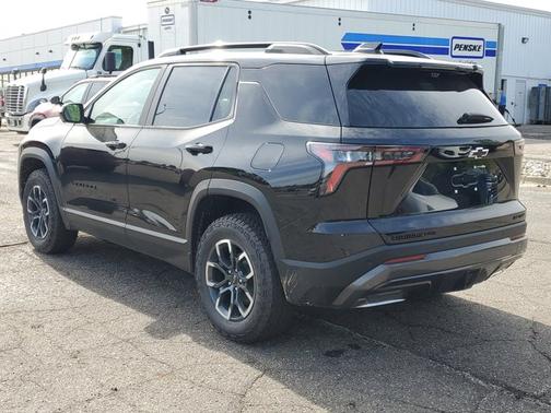 Mosaic Black Metallic 2026 Chevrolet Equinox AWD ACTIV