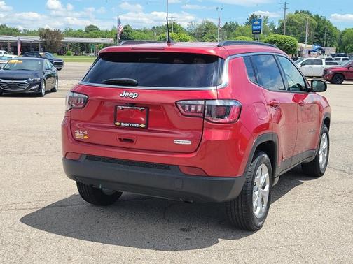 Red Hot Pearlcoat 2024 Jeep Compass Latitude