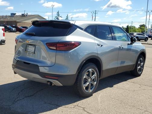Sterling Gray Metallic 2025 Chevrolet Blazer LT