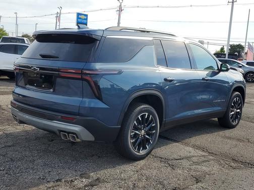 Lakeshore Blue Metallic 2026 Chevrolet Traverse AWD LT