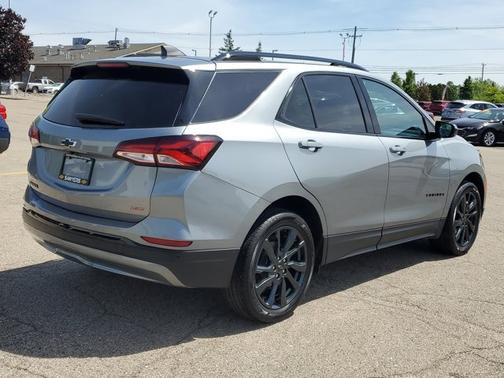 Sterling Gray Metallic 2024 Chevrolet Equinox RS