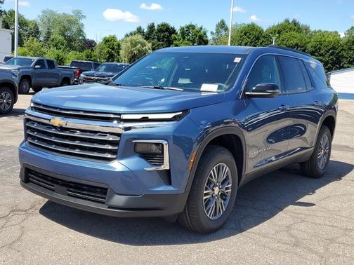 2026 Chevrolet Traverse FWD LT