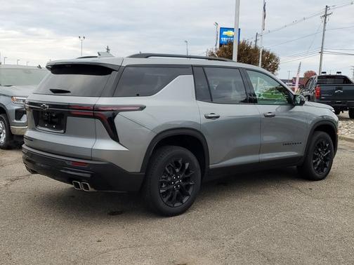2026 Chevrolet Traverse AWD LT