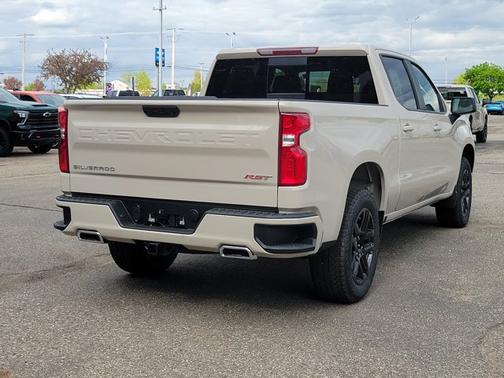 White Sands 2026 Chevrolet Silverado 1500 RST