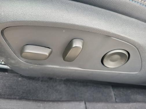 Summit White 2025 Chevrolet Equinox EV LT