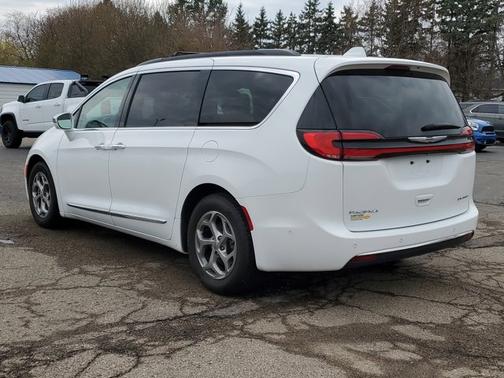 2022 Chrysler Pacifica Limited