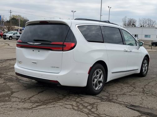 2022 Chrysler Pacifica Limited