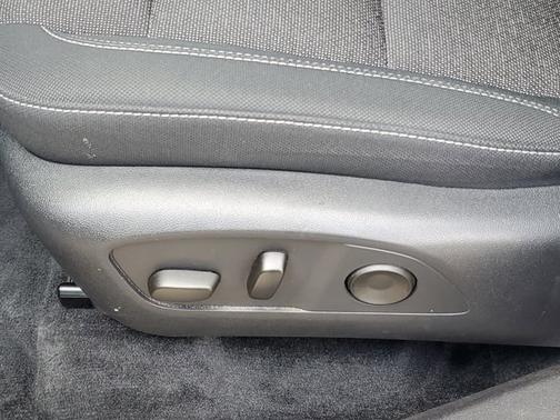 Lakeshore Blue Metallic 2025 Chevrolet Traverse AWD LT
