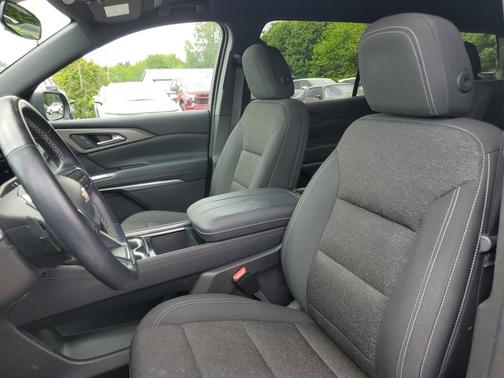 Lakeshore Blue Metallic 2025 Chevrolet Traverse AWD LT