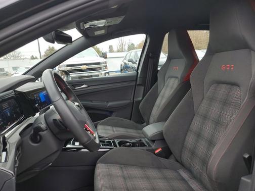 2024 Volkswagen Golf GTI S